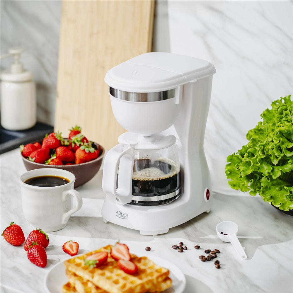 Adler AD 4381 Filterkaffeemaschine, kompakte Kaffeemaschine für gemahlenen Kaffee, 0,6 l Glaskanne, Warmhaltefunktion, Tropfstopp, 600 W, Weiß