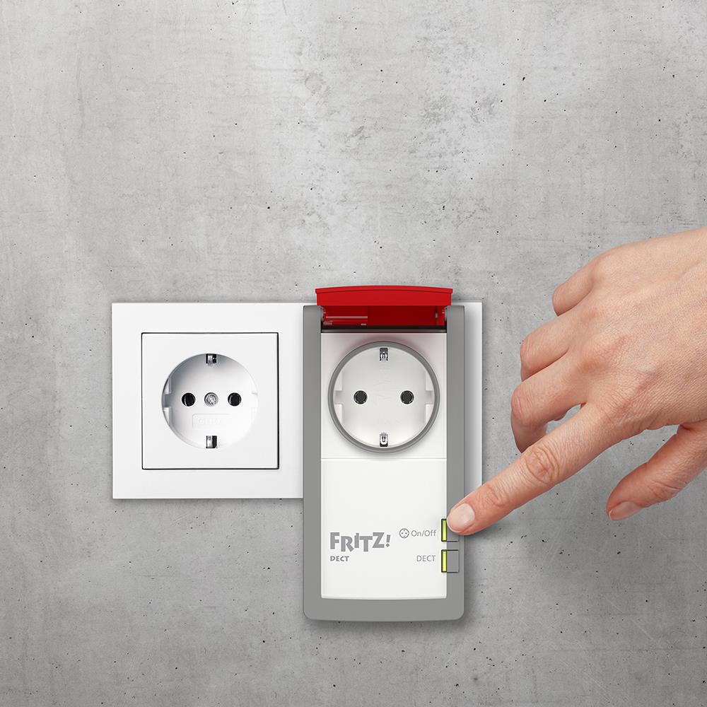 FRITZ!DECT 210 – Spritzwassergeschützte Außensteckdose mit Energieüberwachung