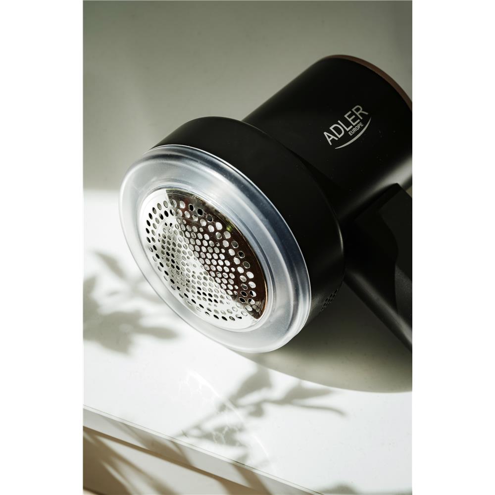 Adler AD 9619 Fusselrasierer mit LCD Display und USB Ladung