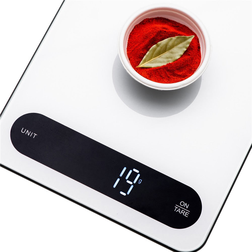 Adler AD 3177WB Küchenwaage Digital 10 kg, Elektronische Haushaltswaage mit Tara Funktion, USB-C aufladbar, Präzisionswaage zum Kochen und Backen, Glaswaage, Weiß