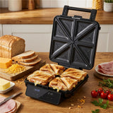 Adler AD 3096 4-in-1 Sandwichmaker, Sandwichtoaster mit Wechselplatten, Waffeleisen, Kontaktgrill, LED-Touchdisplay, Timer, Temperaturregelung, Antihaftbeschichtung, Schwarz/Silber