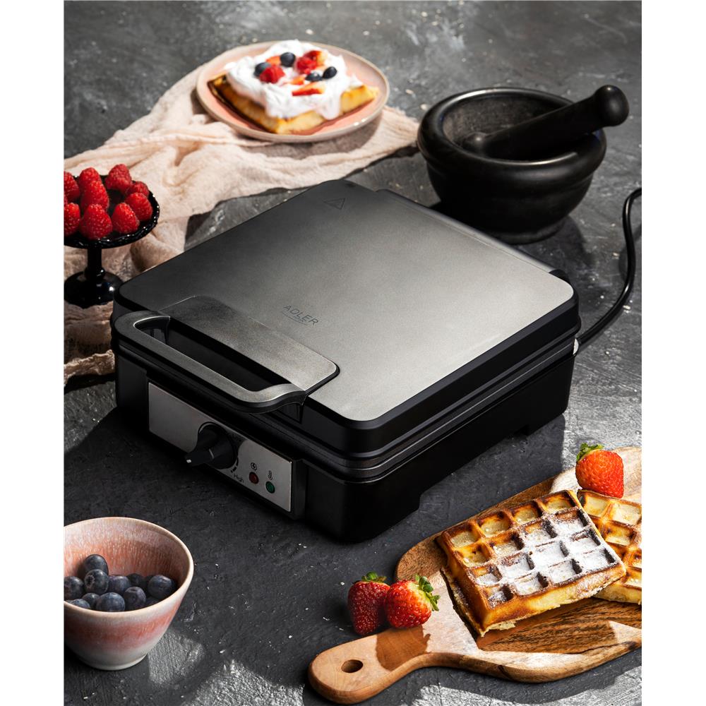 Adler AD 3049 Waffeleisen in Schwarz 1800W für 4 Waffeln mit Temperaturregelung