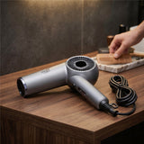 Adler AD 2289 SUPERSPEED Haartrockner mit Ionen-Technologie, 1600W, brushless Motor, 110.000 U/min, 4 Aufsätze, Diffusor, klappbarer Griff, Schwarz