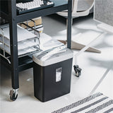 Adler AD 1037 Aktenvernichter P-4, Dokumentenschredder für Büro und Homeoffice, 6 Blatt A4, 13 L Behälter, Kreditkarten, CD/DVD, Rücklauf, Schwarz Silber