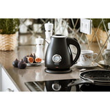 Camry CR 1344b Retro Wasserkocher mit Thermometer, 1,7 L Edelstahl Wasserkocher mit analoger Temperaturanzeige, 360° Basis, Kalkfilter, Teekocher für Tee, Kaffee, Schwarz