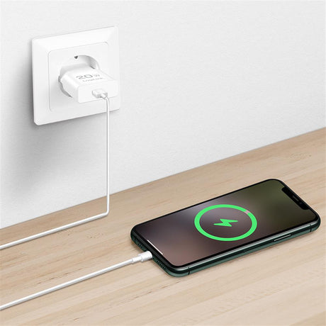 LogiLink USB-C Steckdosenadapter, 20 W, GaN, extra schmal, Weiß