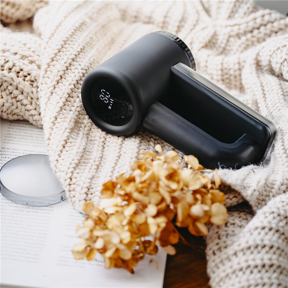 Adler AD 9617 Fusselentferner LCD schwarz – 3 Geschwindigkeiten & USB-Ladung