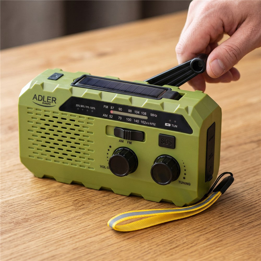 Adler AD 1197 Kurbelradio, tragbares Notfallradio mit Taschenlampe, Solar, Dynamo, Powerbank, SOS-Alarm, FM/AM Radio, Grün