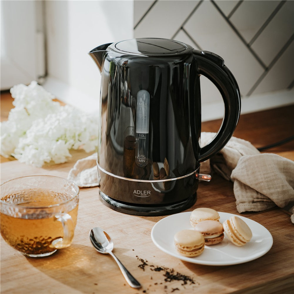 Adler AD 1385 Wasserkocher schwarz 1,7 l mit Kalkfilter, flachem Edelstahl-Heizelement, 360°-Sockel und Wasserstandsanzeige