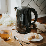 Adler AD 1385 Wasserkocher schwarz 1,7 l mit Kalkfilter, flachem Edelstahl-Heizelement, 360°-Sockel und Wasserstandsanzeige