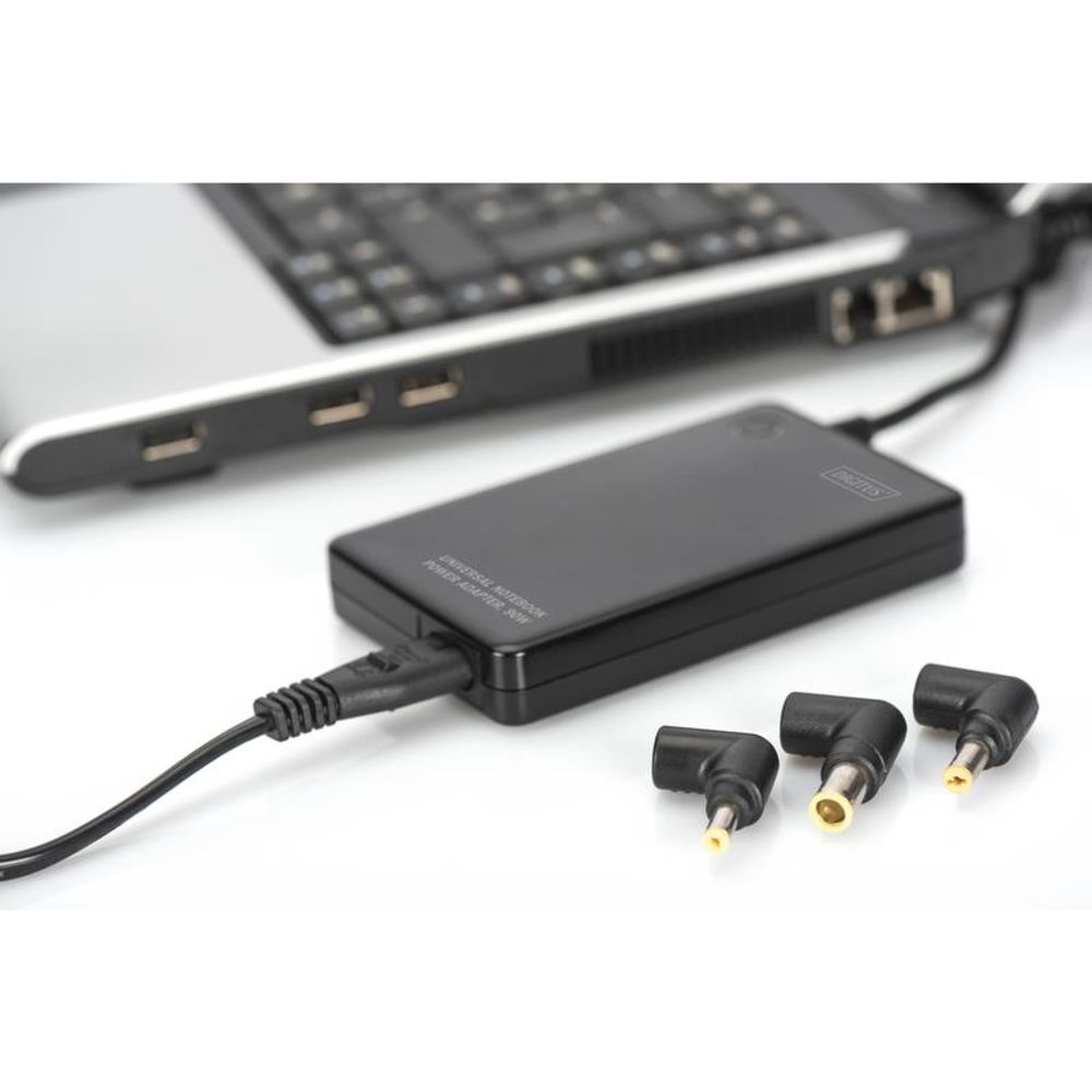 DIGITUS Universal Notebook Netzteil Ladegerät 90W Super Slim USB port (5V/2A)